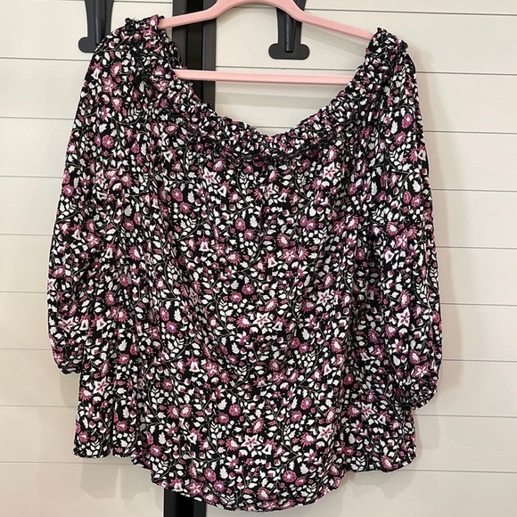 Lane Bryant blouse. Can be worn in or off the shoulders. Elastic on sleeves - Picture 1 of 5